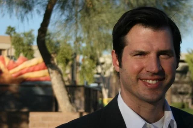 Top lawyers in Arizona consulting with clients